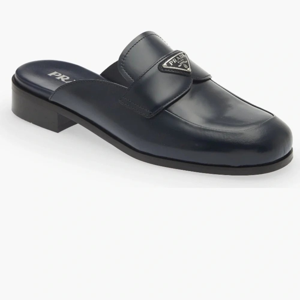 PRADA Women’s Logo-Plaque Polished-finish Mules. Bleu. US7.5, EU37.5 - Picture 7 of 12